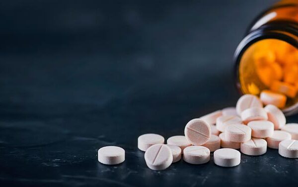 Similarities And Differences Between Codeine Vs. Hydrocodone