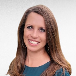 Danie Peltier Headshot 300x300