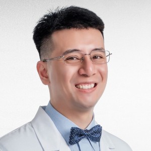 Dr. Po headshot 300x300