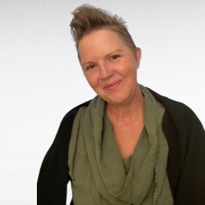 Merilee Minshew Headshot 300x300